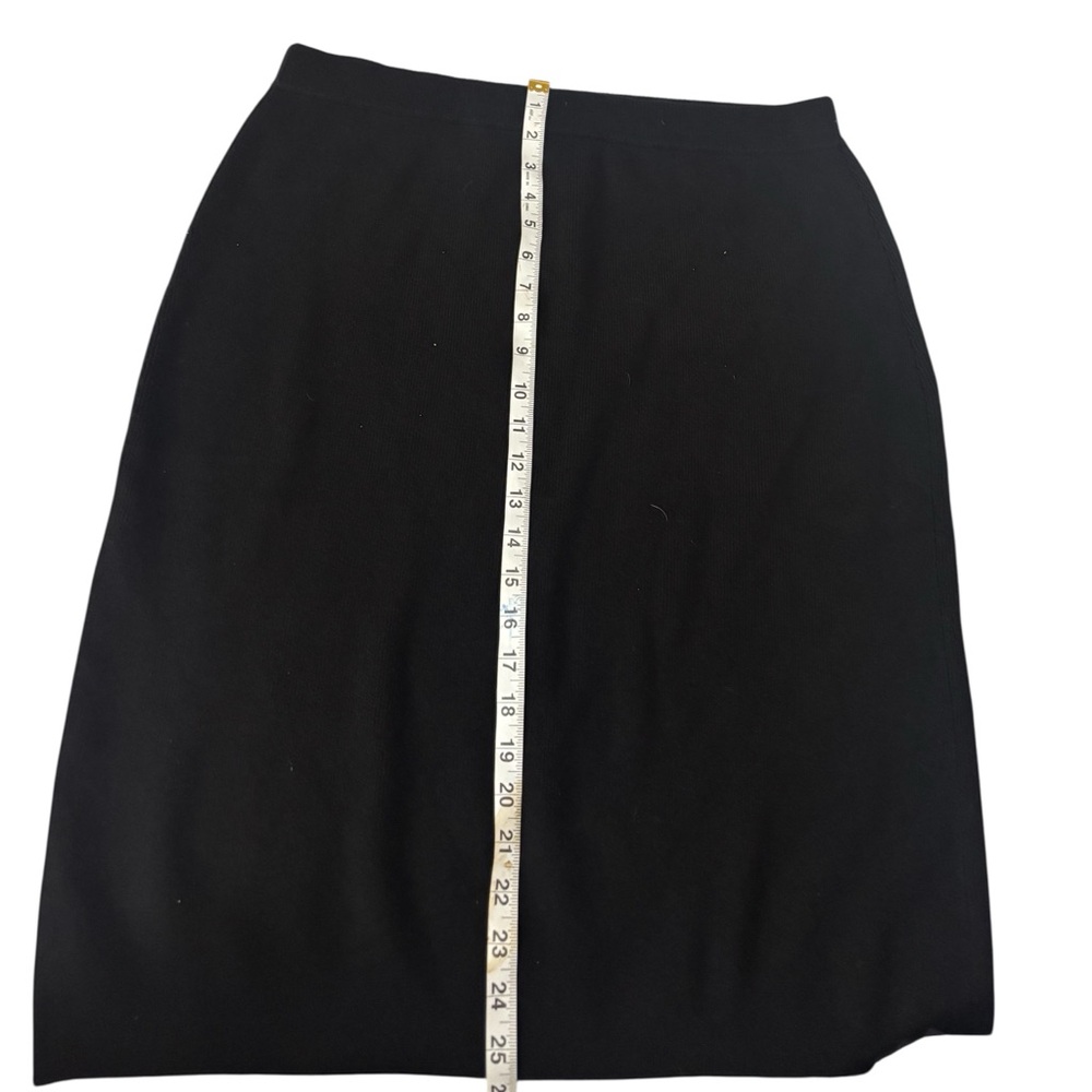Pamela McCoy Black knit skirt stretchy size large.